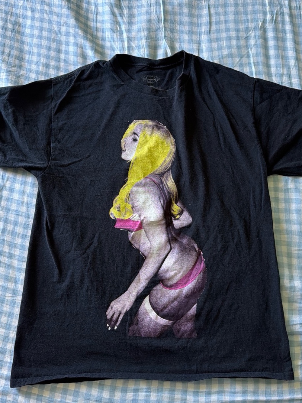 Addison Rae concert shirt